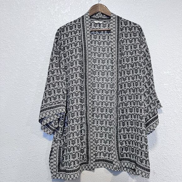 Max Studio Womens Black White Tribal Print Open Kimono Top Size Large Flowy - Picture 1 of 9